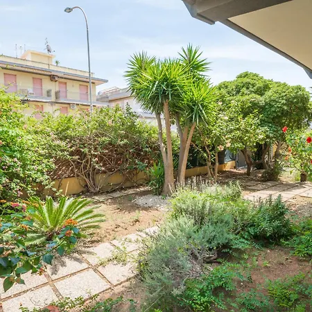 Appartmenti In Centro Vicini - Pomelia * מרינה די רגוזה