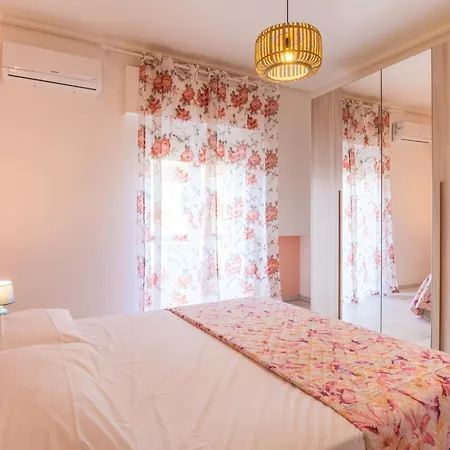 Appartmenti In Centro Vicini - Pomelia Lägenhet *
